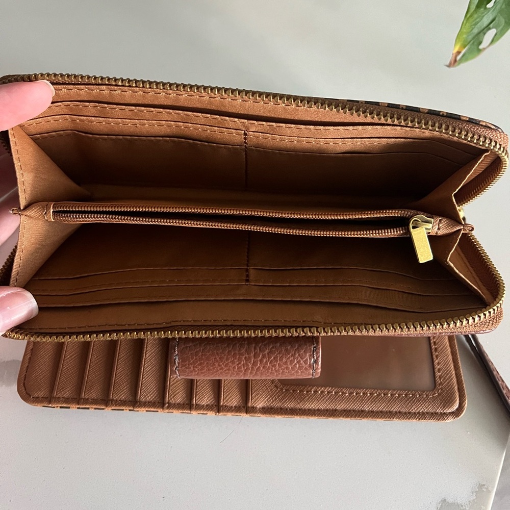 Fossil Wallet 🐻 - Picture 6 of 7
